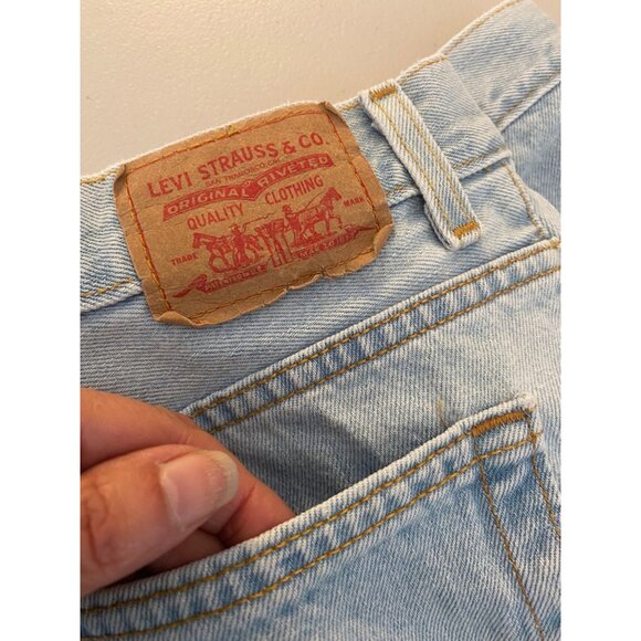 Levis Classic Fit Denim Shorts Size 16 Miss Light Wash Womems - Picture 3 of 11